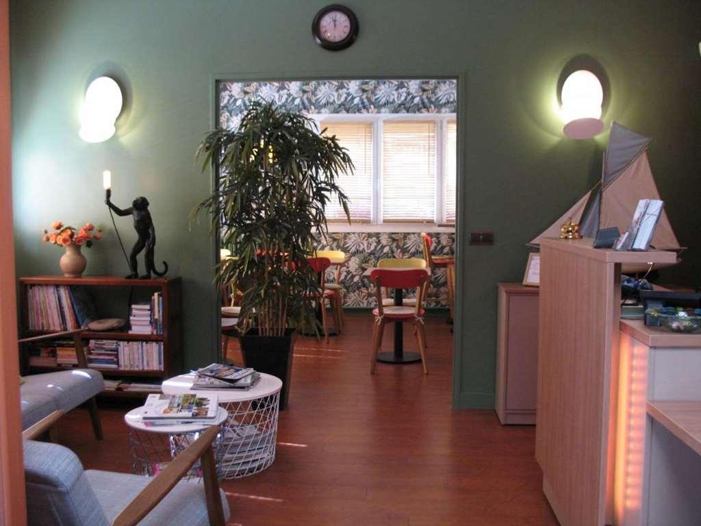 Hotel De Caen Inreriör bild